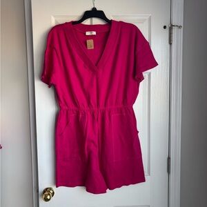 Zenana Outfitters Fuchsia V-Neck Top